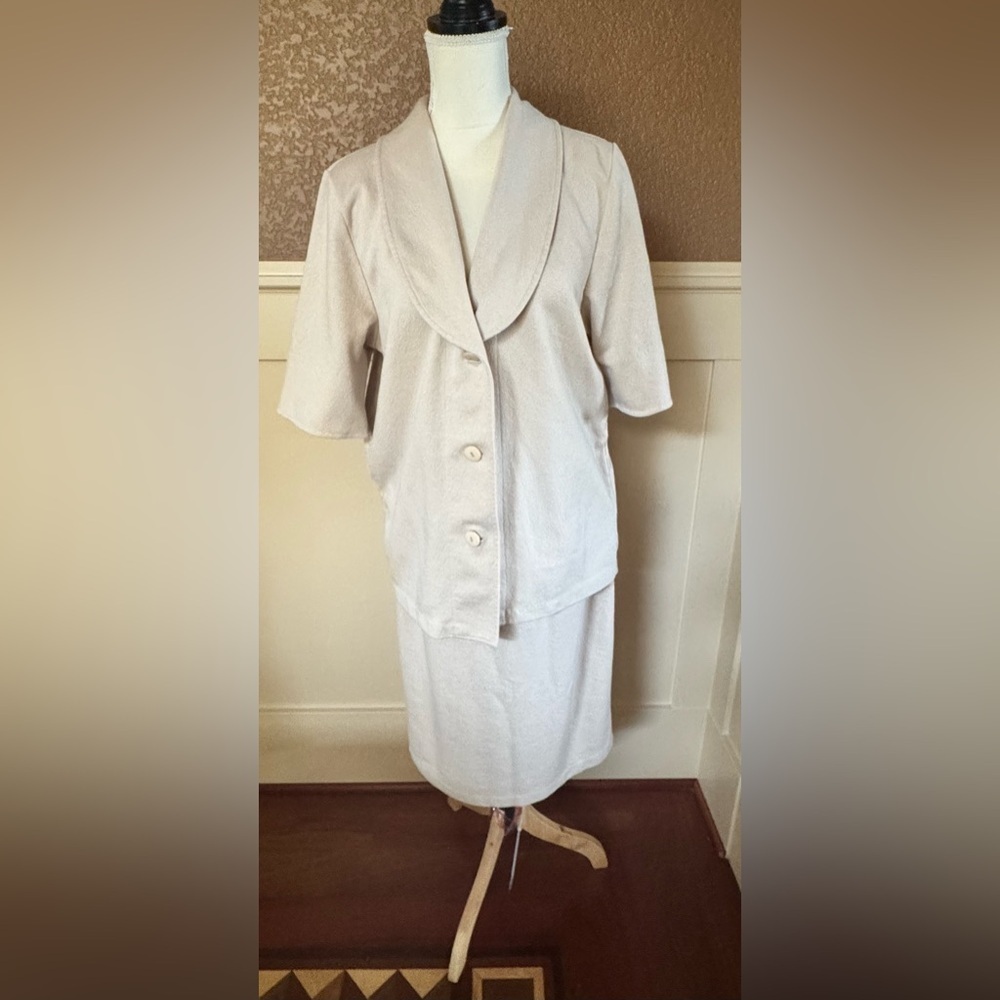 Weekenders Classic Collection two-piece skirt suit in a vanilla ice beige color.